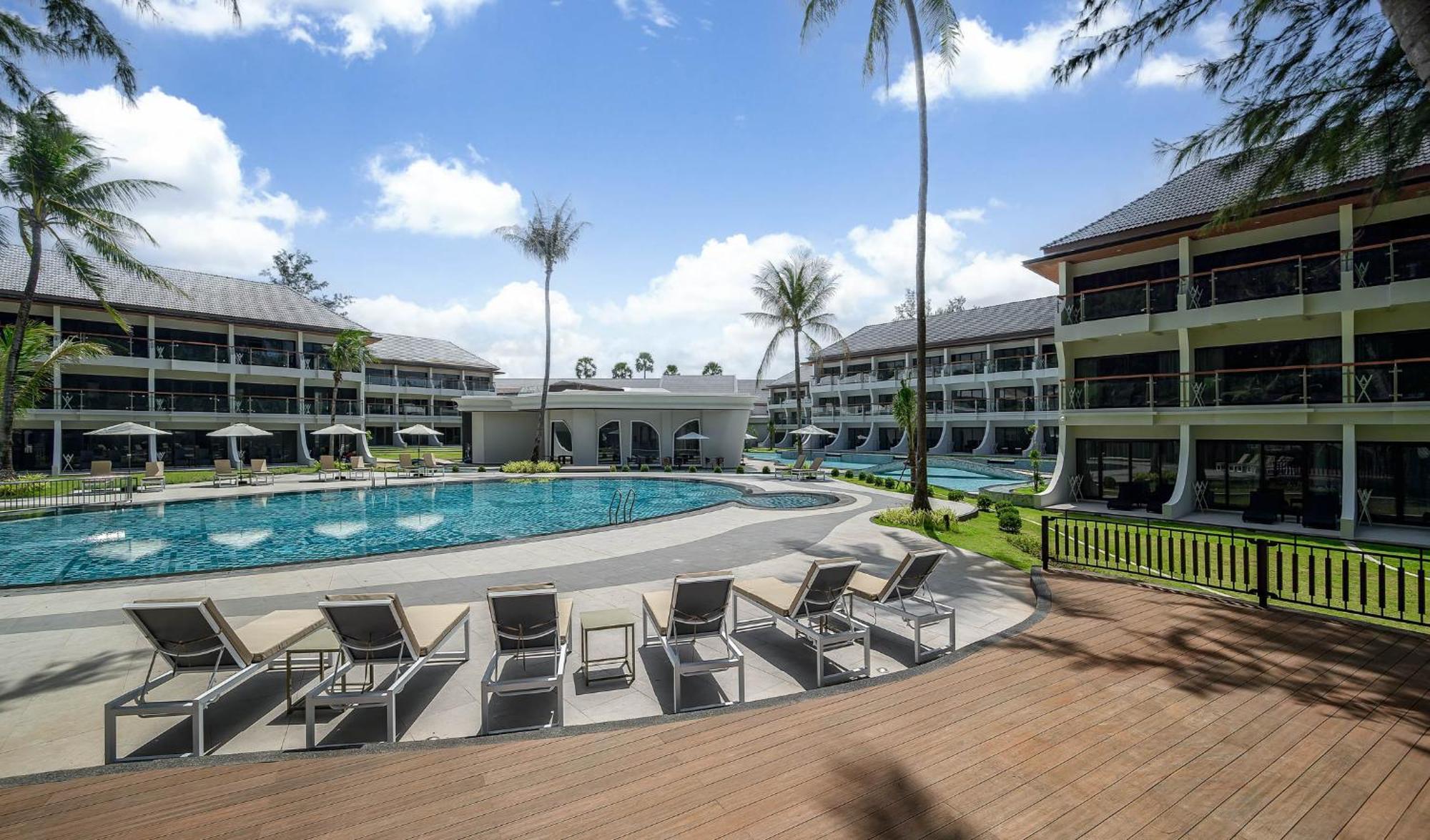 Amora Beach Resort Phuket Bangtau-part Kültér fotó