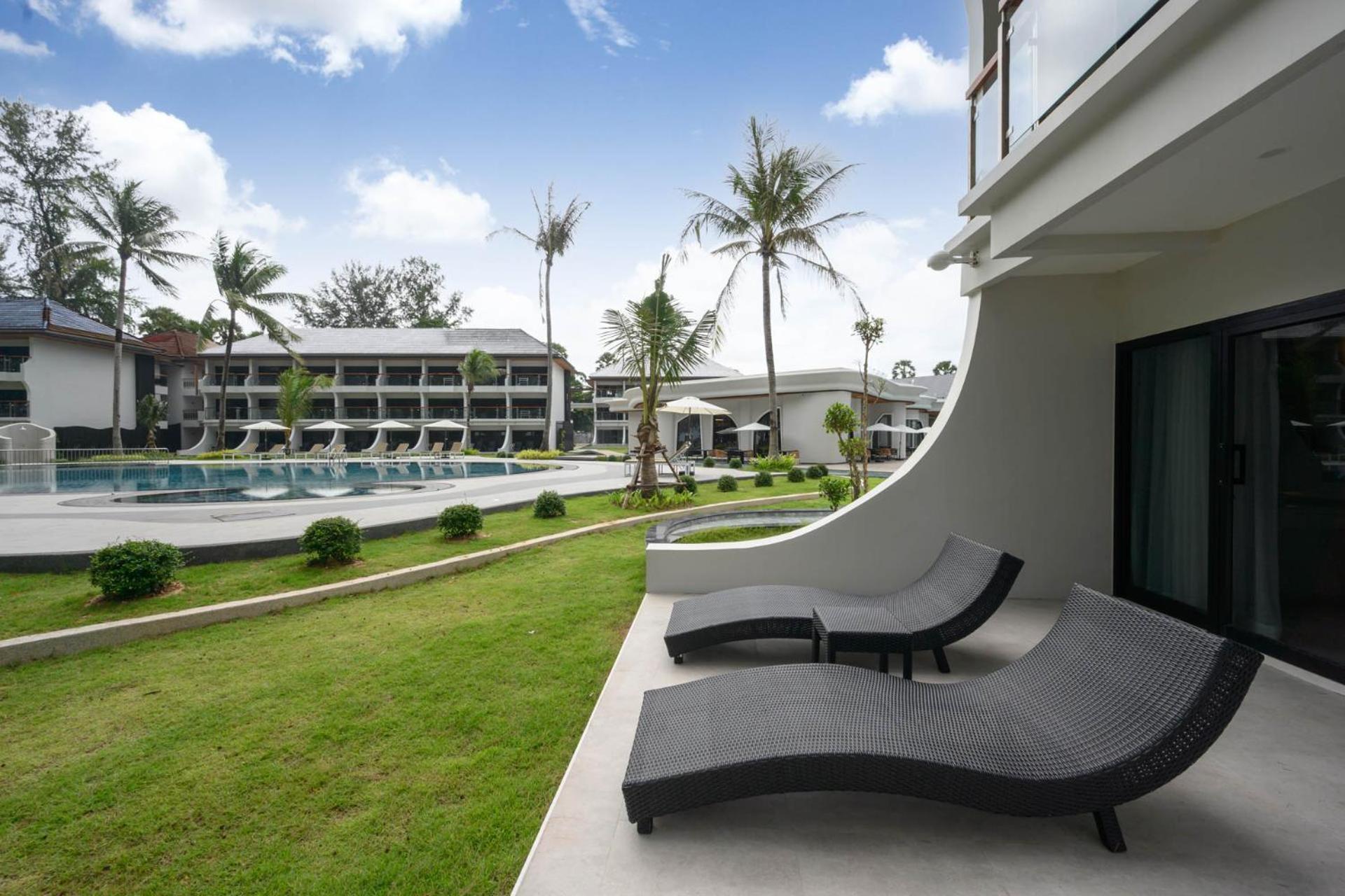 Amora Beach Resort Phuket Bangtau-part Kültér fotó