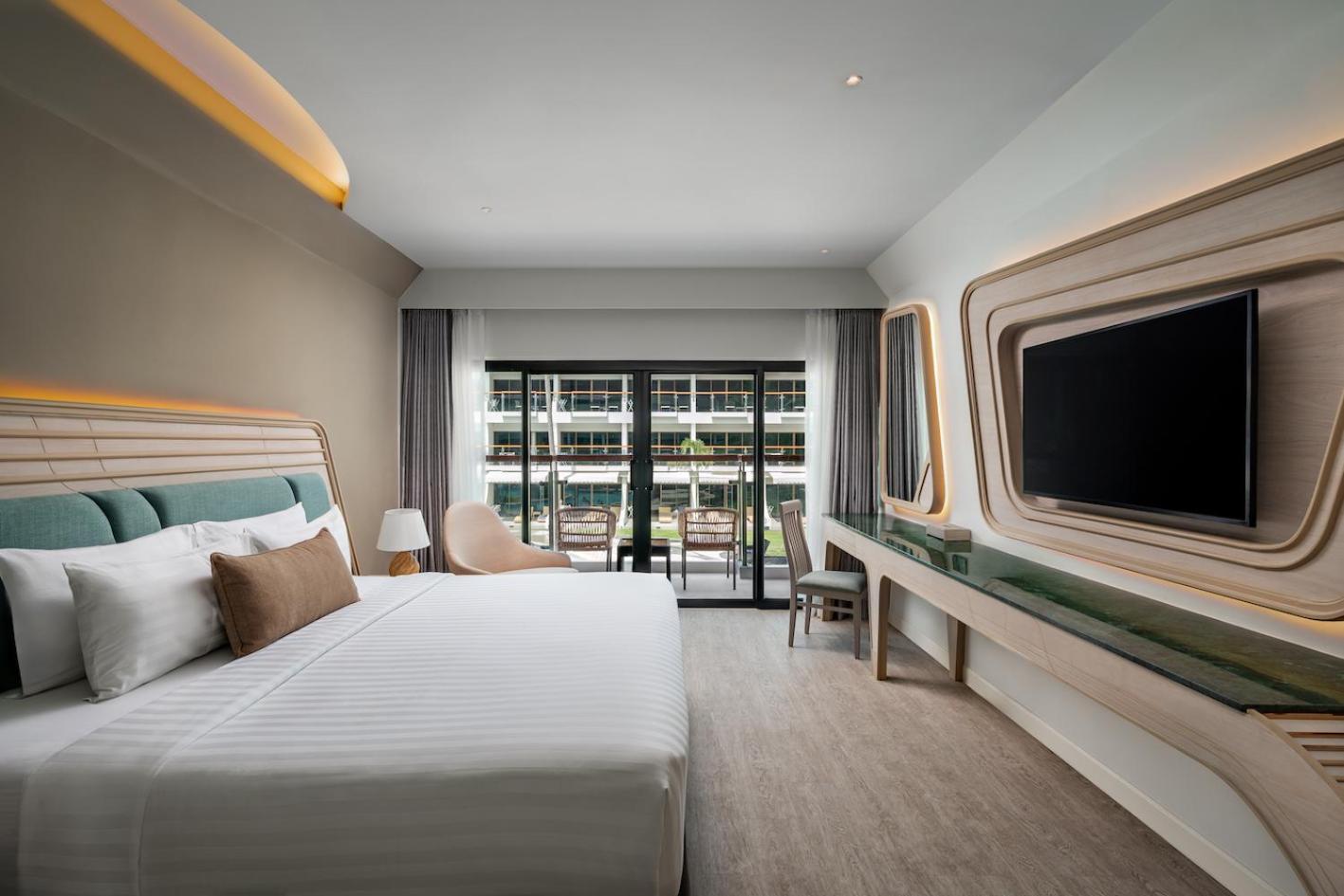 Amora Beach Resort Phuket Bangtau-part Kültér fotó